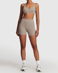 Comfortable Gym Outfit for Women - Seamless Design