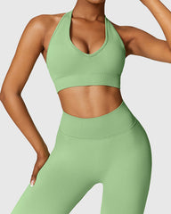 Scoop Neck High-Impact Bra