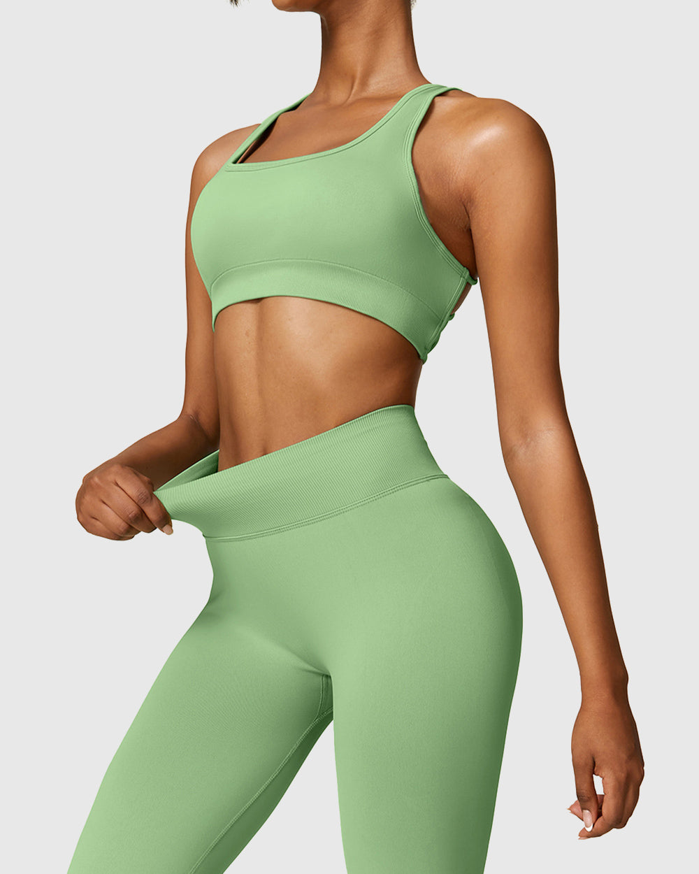 Medium Support Gym Bra and Full-Length Leggings