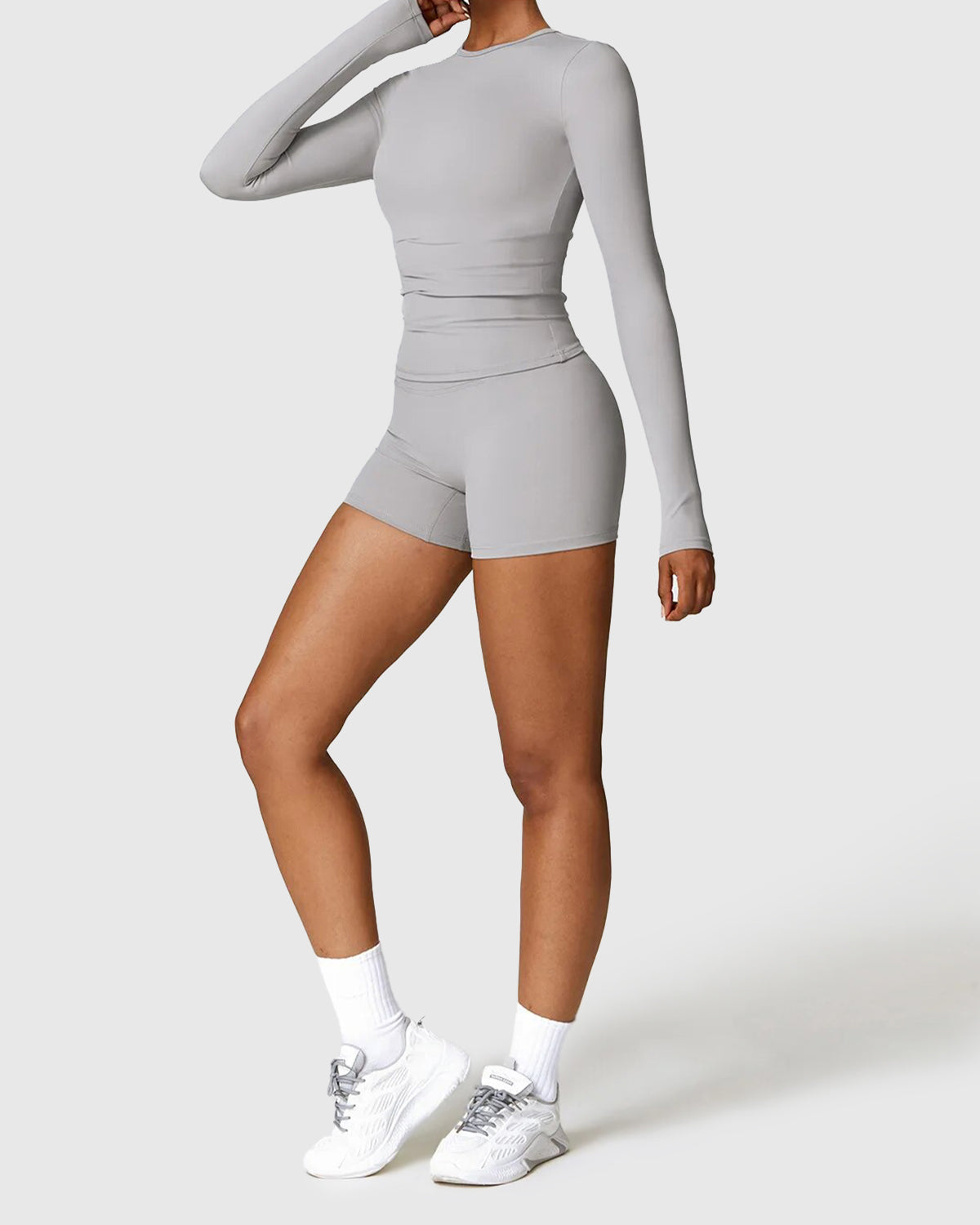 Sporty Seamless Shorts & Long Sleeve Top 